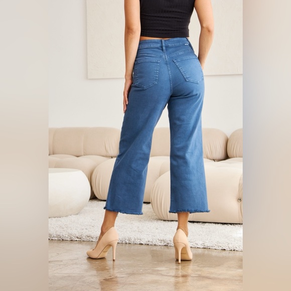 RFM Crop Chloe Tummy Control High Waist Raw Hem Jeans - Picture 15 of 16